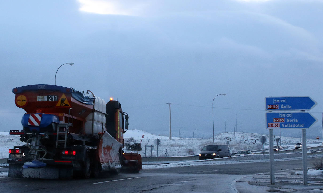 La nieve sigue causando problemas en Segovia y provincia (1)