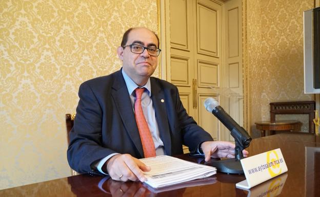 Fernando Rodríguez y la polémica con las gradas supletorias ante el Real Madrid: «La licencia de Las Pistas está en regla»