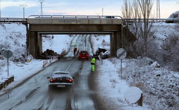 Abierta al tráfico las red de carreteras de Segovia tras «problemas puntuales» por la nieve