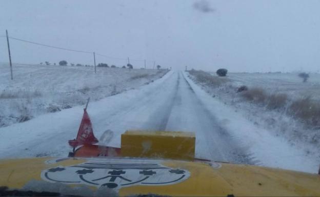 La Guardia Civil embolsa camiones en la A-6 y la AP-51 en Ávila y en la A-2 en Soria