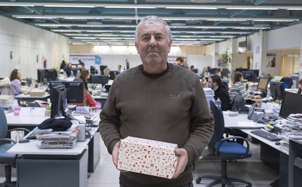 José Fernández García, ganador del asistente de Google sorteado entre los participantes de la encuesta web de El Norte