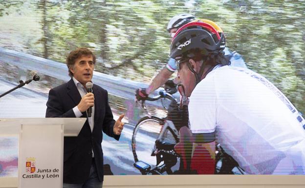 Pedro Delgado invita a «pedalear» la provincia de Segovia por sus rutas cicloturistas