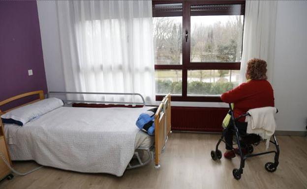 La oferta residencial para mayores crece en 5.073 plazas en la última década en la región