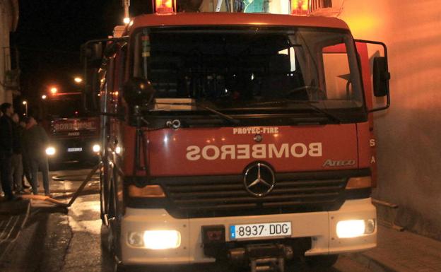 Una mujer de 91 años sufre quemaduras graves en el incendio de su casa en Otero de Herreros