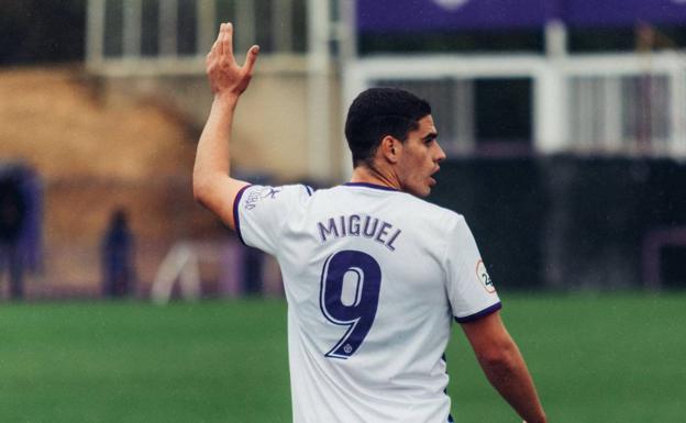 Miguel entra de urgencia en la convocatoria por la baja de Sandro, con fiebre