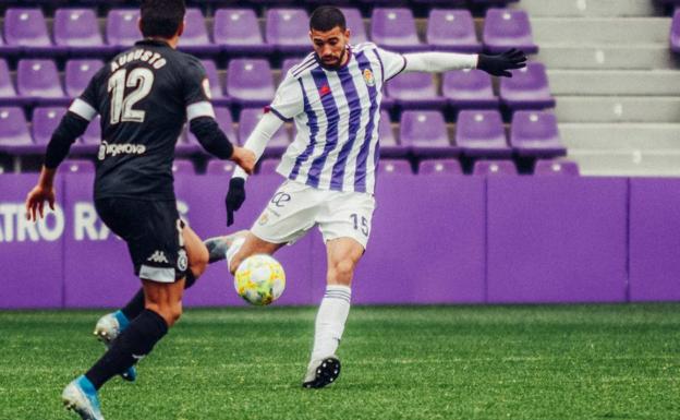 El CD Guijuelo se hace con los servicios del medio Juan Antonio Segura tras salir del Valladolid Promesas
