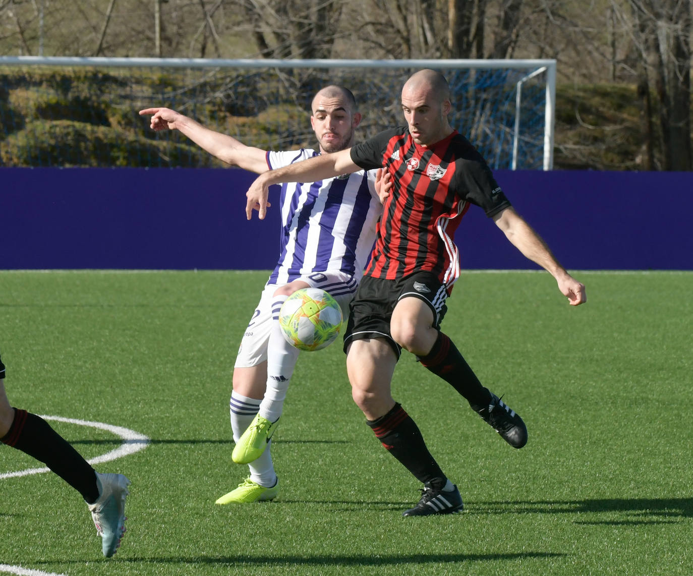 El Real Valladolid Promesas pierde dos puntos tras empatar con el Arenas