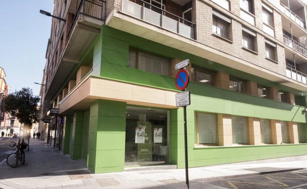 Las pruebas de detección precoz y una vida sana reducirían al 50% el cáncer