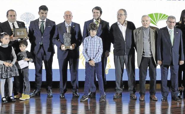 Industrias Maxi recibe el premio Empresario del Año de la UVA, su tercer reconocimiento en tres años