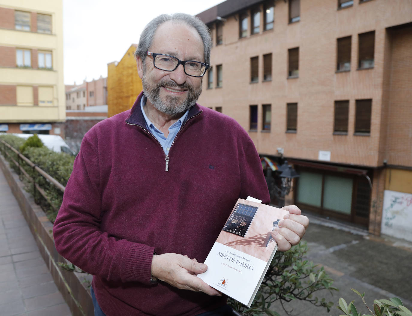 Vicente Fernández-Merino: «En los pueblos existe gente con miedo a invertir, pero hay buenas ideas»