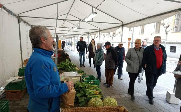 Los artesanos del Ecomercado estudian llevar sus productos a los barrios de Valladolid