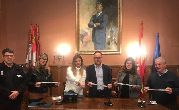 El Ayuntamiento mirobrigense ofrece 1.000 pulseras para resolver extravíos durante el carnaval