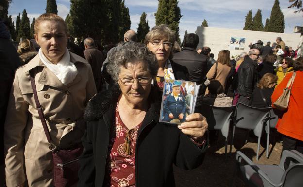 «Yo sé quién era mi abuelo y que no era un asesino»