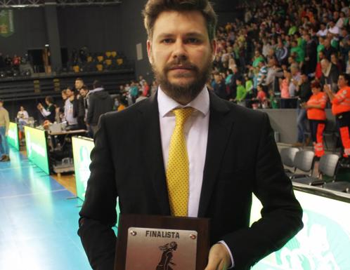 El técnico salmantino Manuel A. Rodríguez, subcampeón de Copa en Rumanía ante el Sepsi de Givens