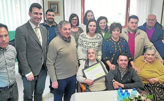 La 'abuela' de Valverde de Campos cumple 100 años