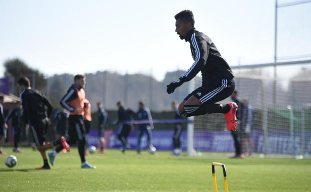 Joaquín continúa al margen del grupo, ya en la recta final
