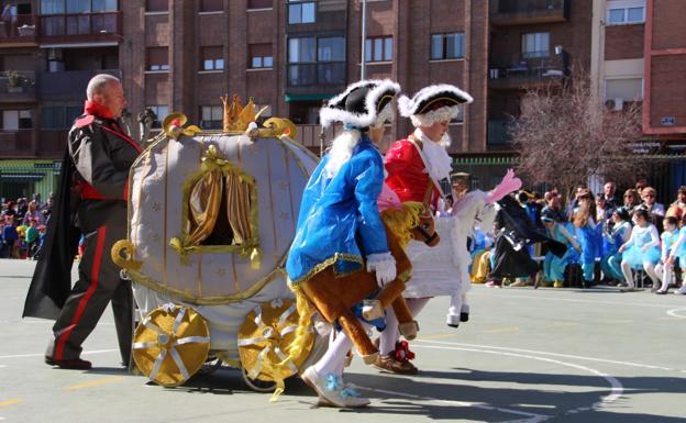 Valladolid y provincia se disfrazan para festejar