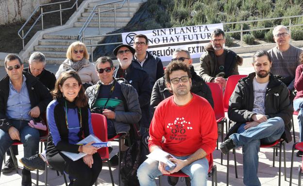 La Asamblea por la emergencia climática reclama «dificultades a los coches y facilidades a la gente»