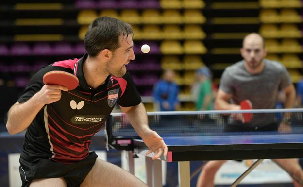 Burgos mantiene firmes varias opciones en el Campeonato de España de tenis de mesa