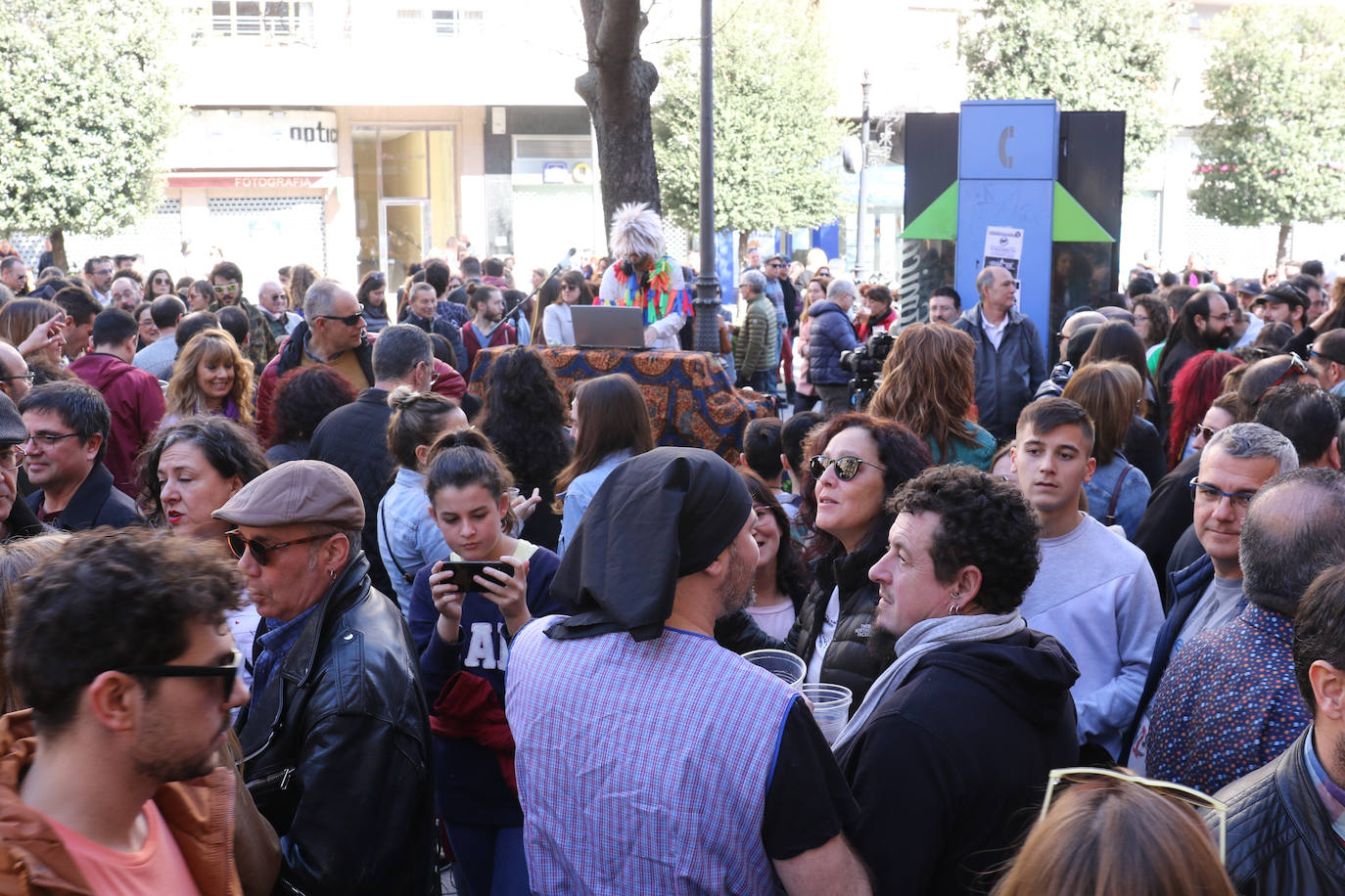 Fiesta del 'hasta pronto' en el Penicilino de Valladolid