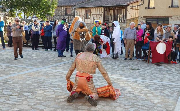 La Tora de Villanueva del Conde atrae a numeroso público foráneo