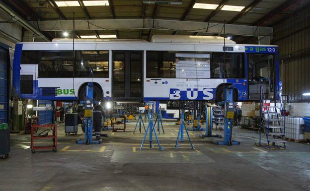 Auvasa emplea más de 30.000 horas de taller al año en Valladolid y revisa la flota cada 35 días