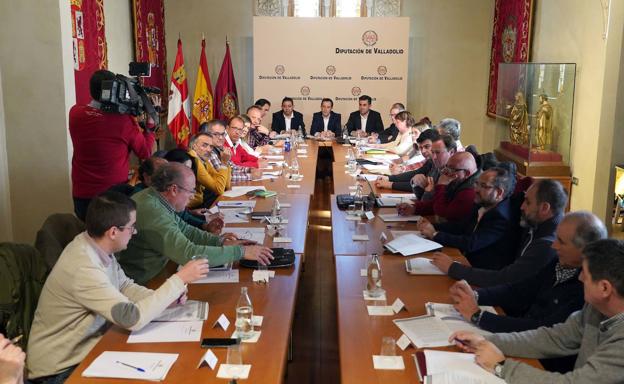 Los regantes de Valladolid reclaman a la CHD un plan hidrológico «serio»