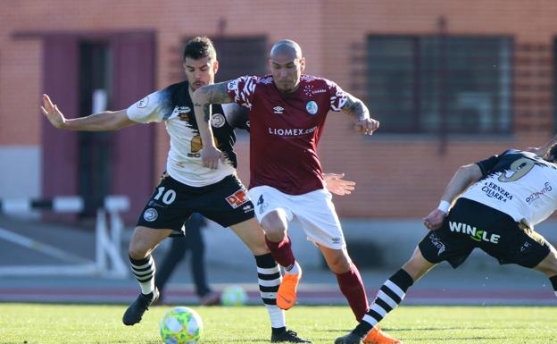 Chatón Enríquez: «Ahora disfruto cada minuto en el Salamanca CF UDS como si fuera el último porque no sé qué día será»