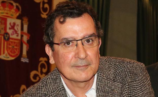 «Son inevitables los rumores e interpretaciones, pero el historiador debe ser serio»