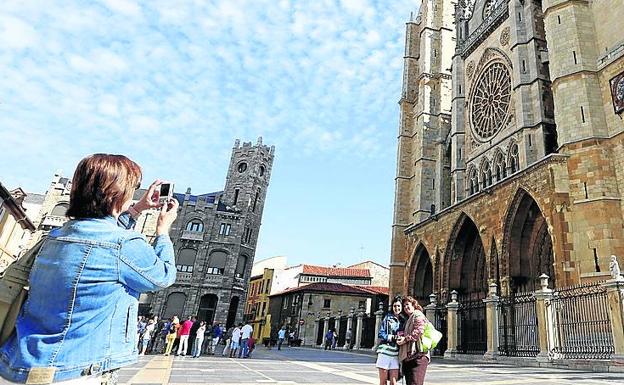 León, la ciudad monumental con más incremento de visitas de nacionales en 2019