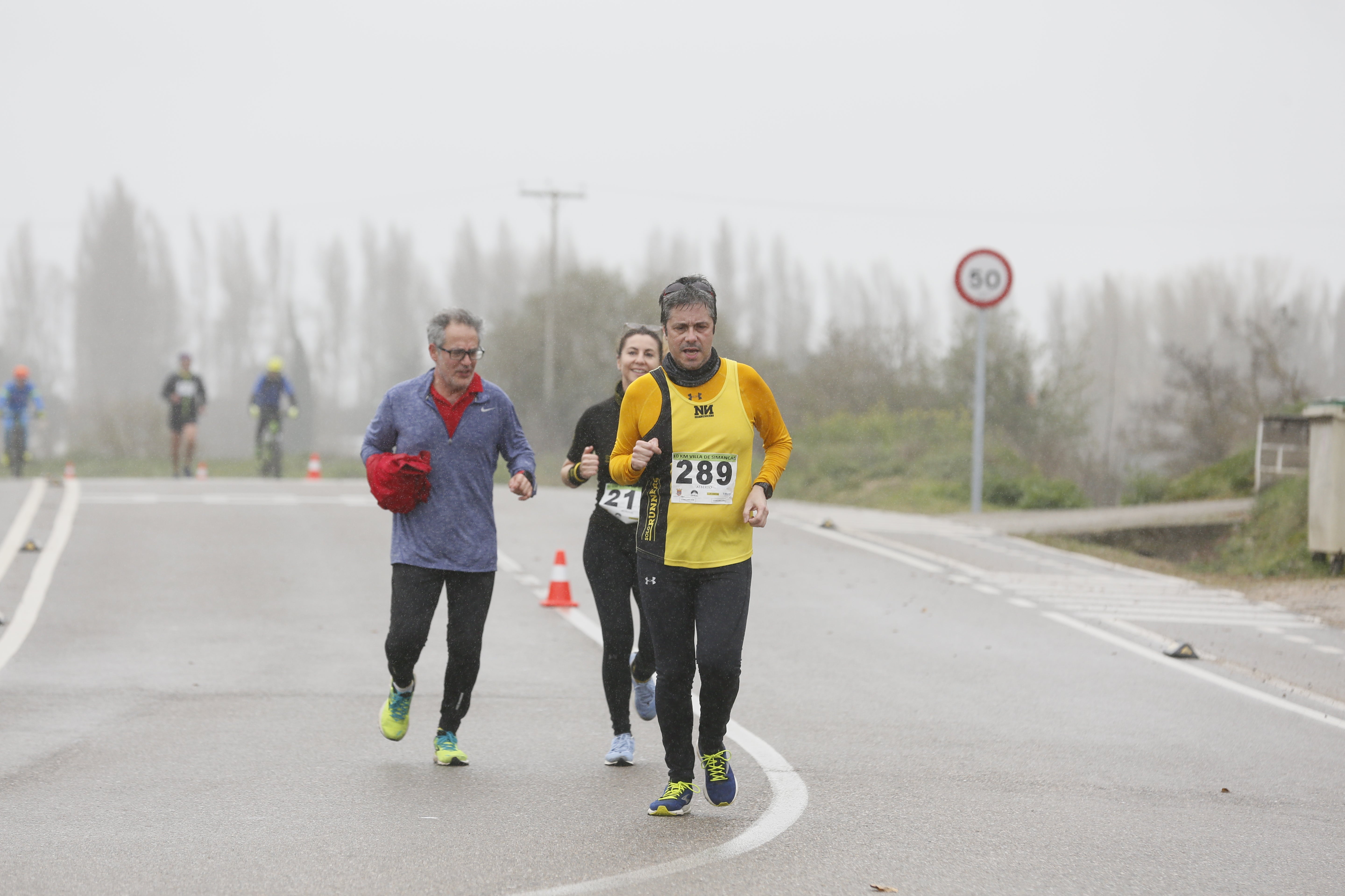 Aquí puedes ver todas las imágenes de la carrera Villa de Simancas