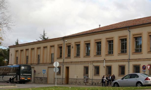 Varios institutos de Segovia suspenden sus viajes de estudios a Italia y optan por otros destinos