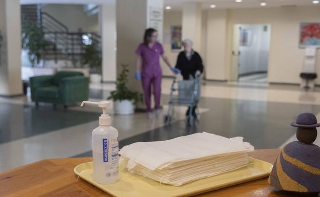 Familia limita las medidas en las residencias por el coronavirus a información e higiene en la región