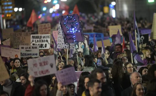 La «jornada de lucha» del Día de la Mujer concluye en Valladolid sin incidentes y con una afluencia de 4.000 personas