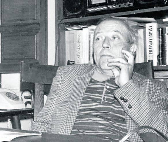 La trayectoria del escritor abulense José Jiménez Lozano en imágenes
