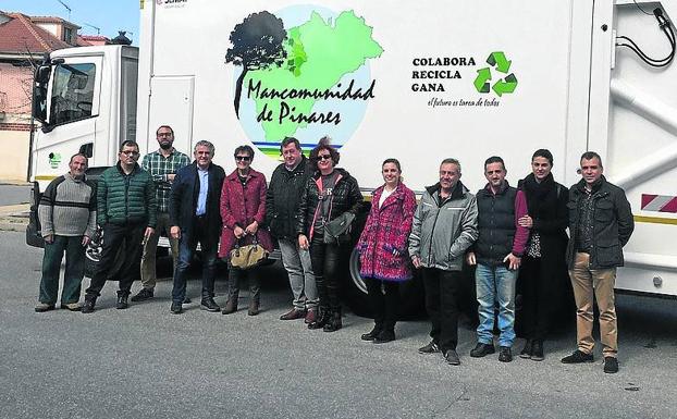 La Mancomunidad de Tierra de Pinares estrena camión de recogida de residuos