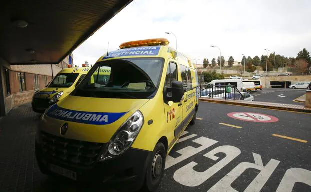 Herido grave un motorista tras salirse de la carretera en Casillas de Flores
