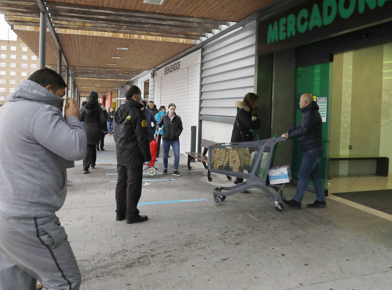 Primer día laborable en Estado de Alerta en Palencia