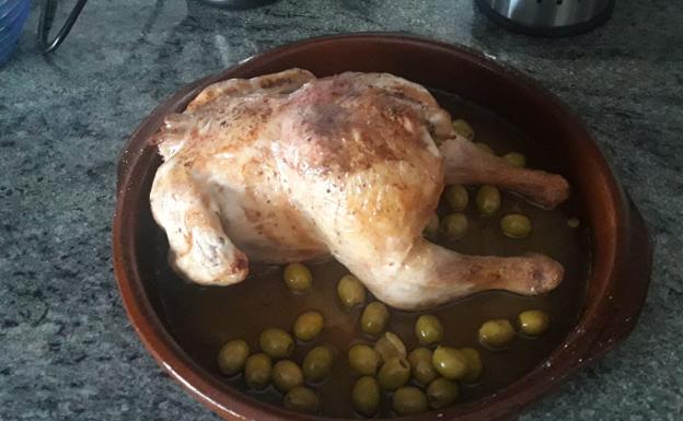 'Confinados' en casa con dos niños (día 2): ¡Comemos pollo asado!