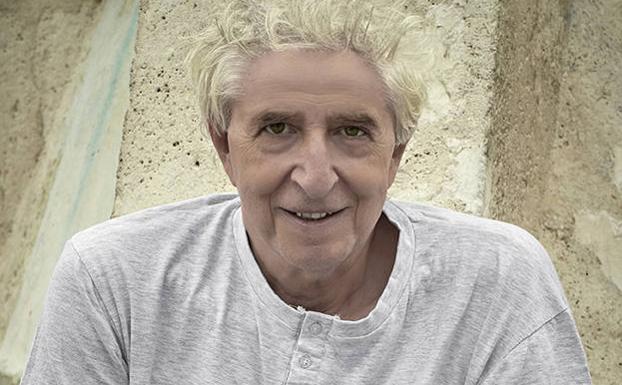 Javier Figuero, un cuentista desde el balcón de la ironía