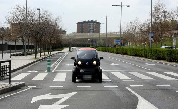 Cada vez menos coches en la calle: el tráfico cae el 67% por el coronavirus en Valladolid