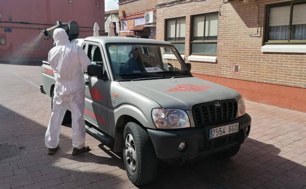 Santovenia intensifica las labores de limpieza en las calles del municipio