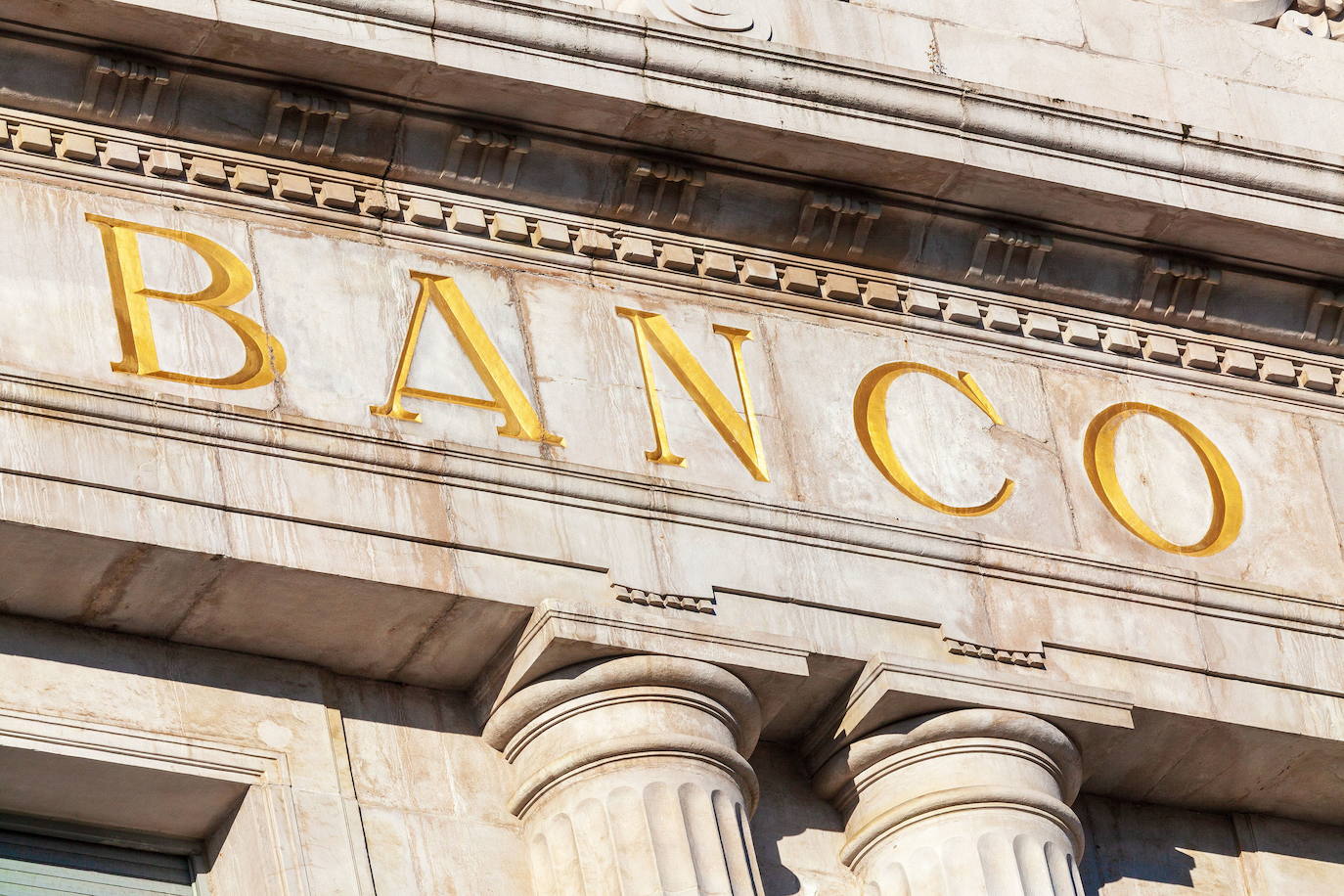 La pensión media por jubilación en Castilla y León se sitúa en los 1.142,07 euros