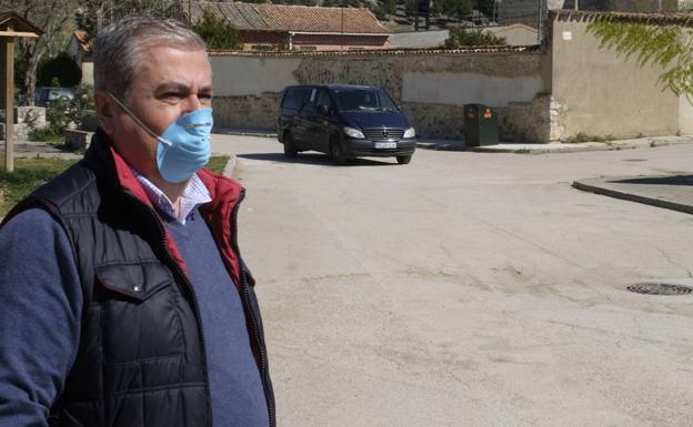 Antonio Ibáñez, alcalde de San Martín de Valvení: «No es lo mismo la soledad porque sí que cuando te la imponen»