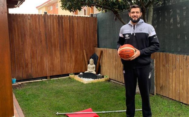 Dani Astilleros: «No veo normal tener que jugar sin aficionados si se da el caso»