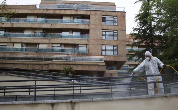 Las residencias de Castilla y León con más de cinco muertos por covid-19 superan ya el centenar