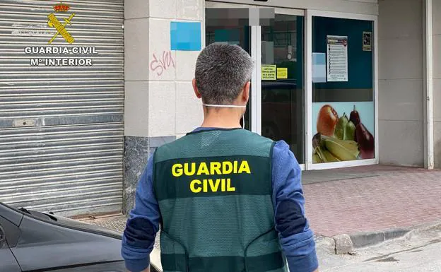 Detenida en Murcia por un audio en el que acusaba a una empleada de un supermercado de tener Covid