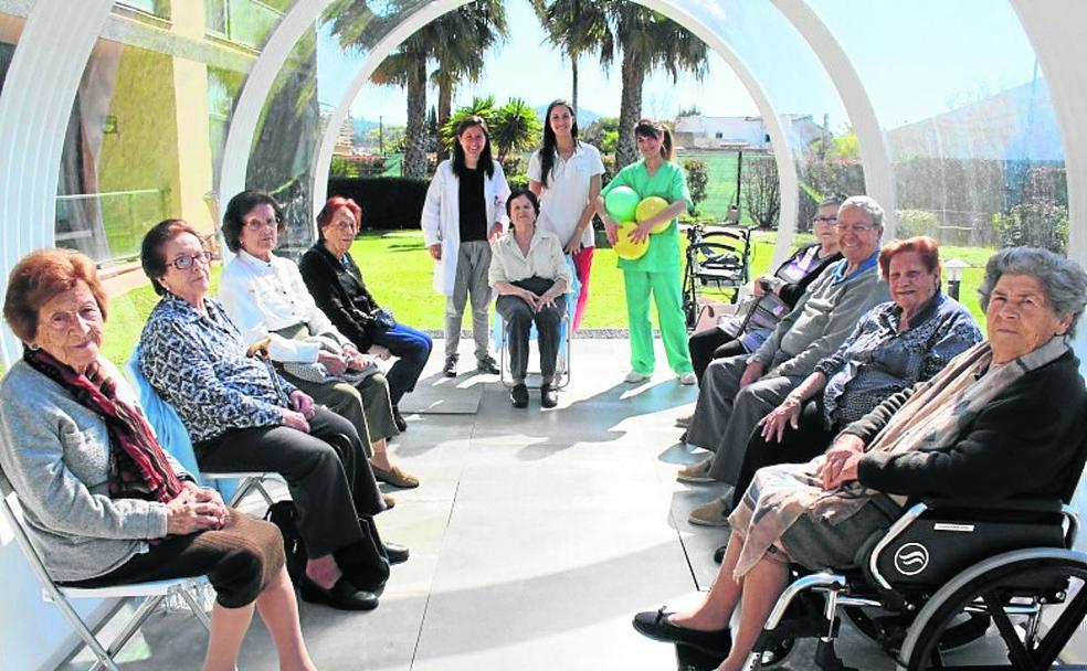Cabinas 'made in Olmedo' para aislarse de la covid-19