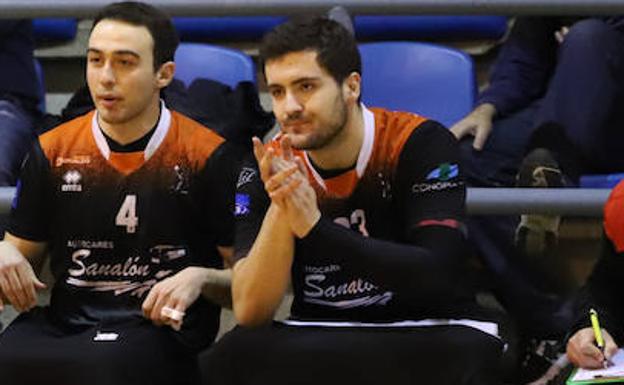 Carlos Prieto, jugador del BM Salamanca, anuncia que deja el balonmano