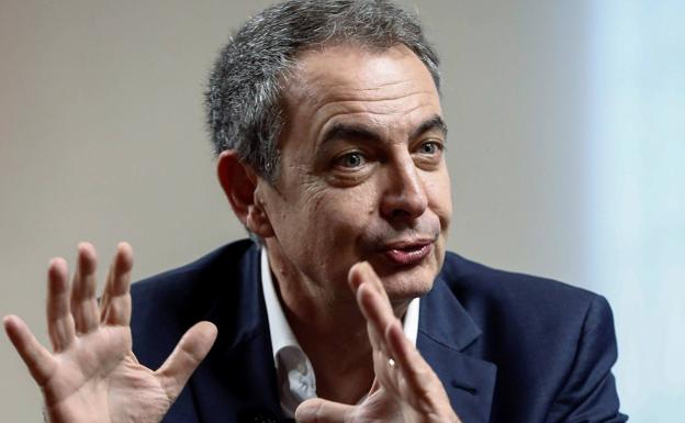 Zapatero: «El origen de ETA fue político y su final también gracias a todos los demócratas»